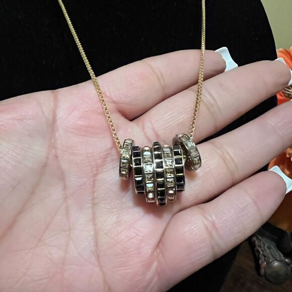 🆕 Swarovski Crystal Powder Black /Gold Crystasl & Gold Disc Necklace - Picture 6 of 6